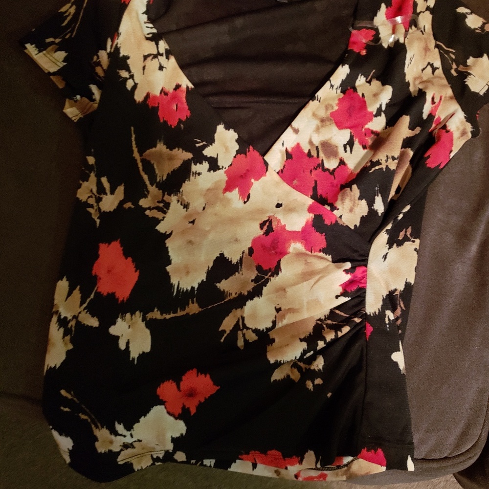 Dressy top or wear w jeans only worn one time